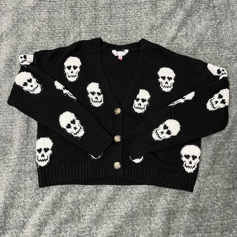 No Boundaries Black and White Skull Cardigan